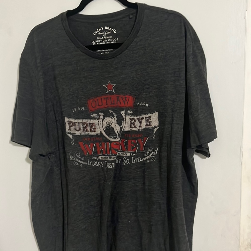 Mens t shirt